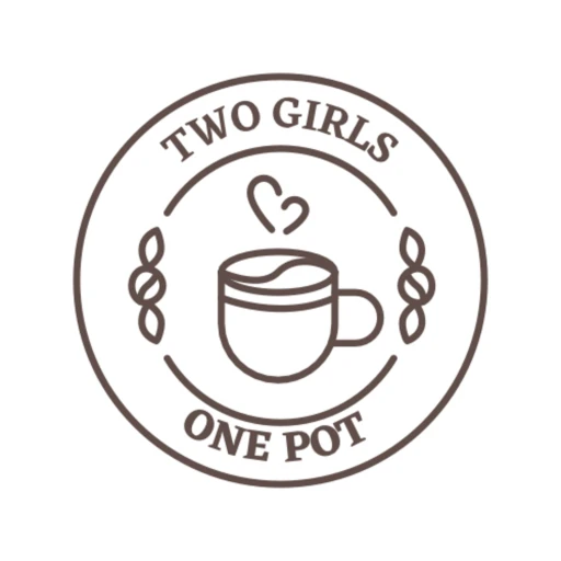 2 Girls 1 Pot